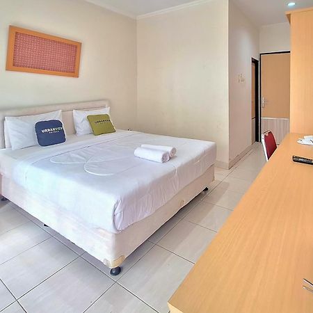 Urbanview Hotel Tridaya Cisarua Puncak Bagian luar foto